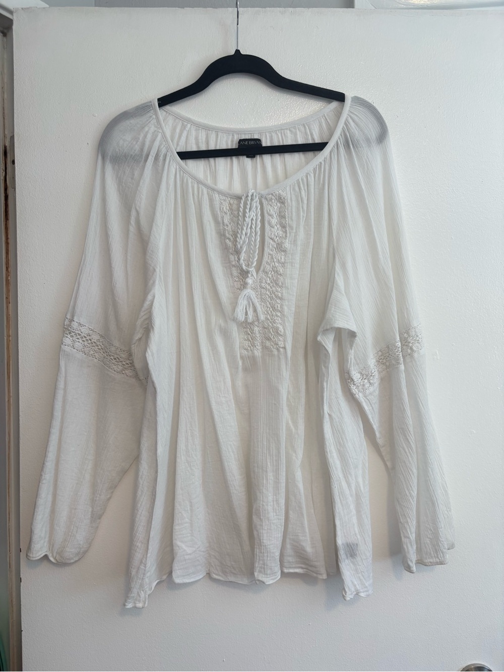 Lane Bryant White Boho Peasant Blouse with Tassel Tie - size 26/28